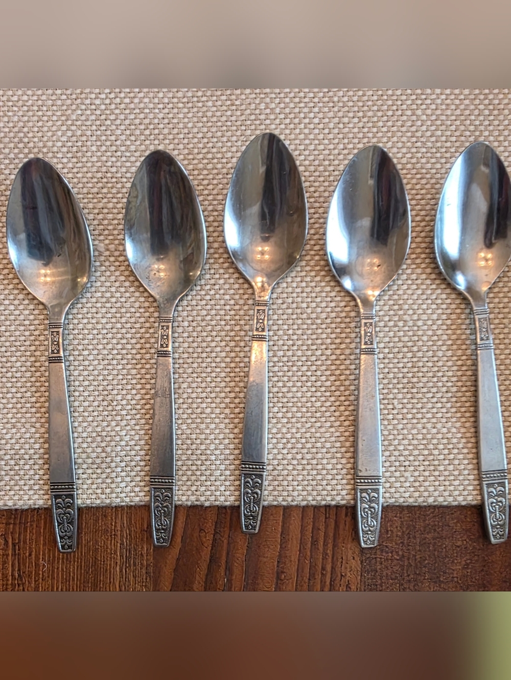 CLAUDIA Small Teaspoon Stainless Steel Vintage PRESENT Pre-Owned Lot Of 5